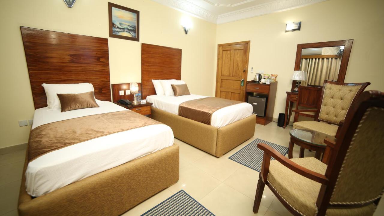World Inn Hotel Carachi Exterior foto