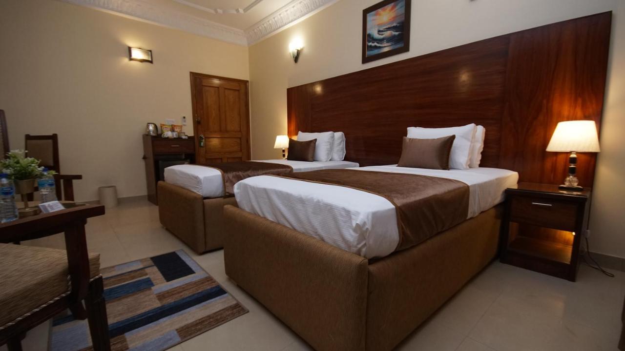 World Inn Hotel Carachi Exterior foto